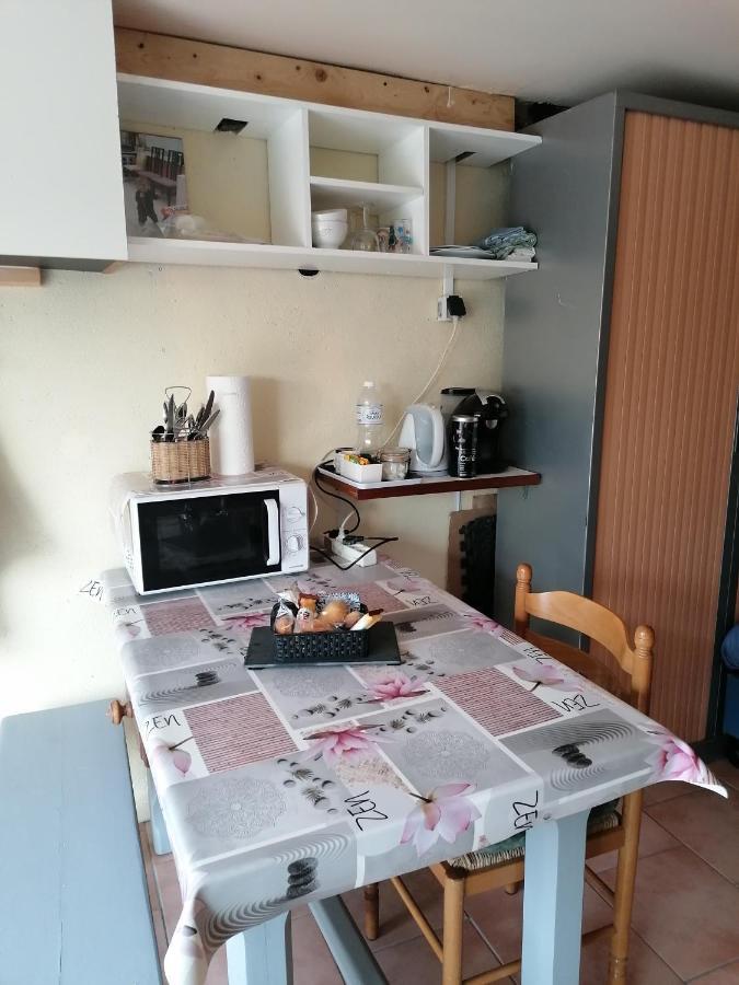 Chambre D'Hotes Bleigny-le-Carreau Esterno foto