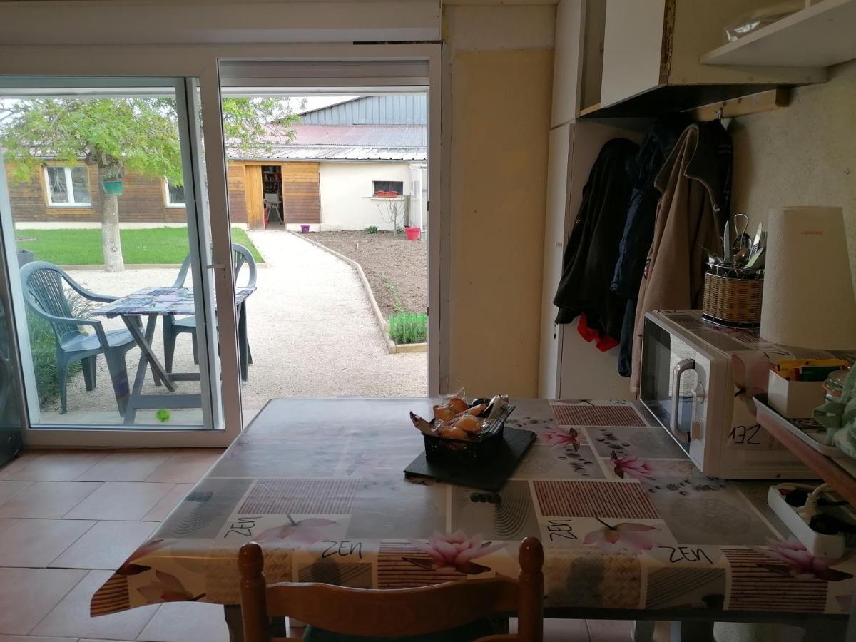 Chambre D'Hotes Bleigny-le-Carreau Esterno foto